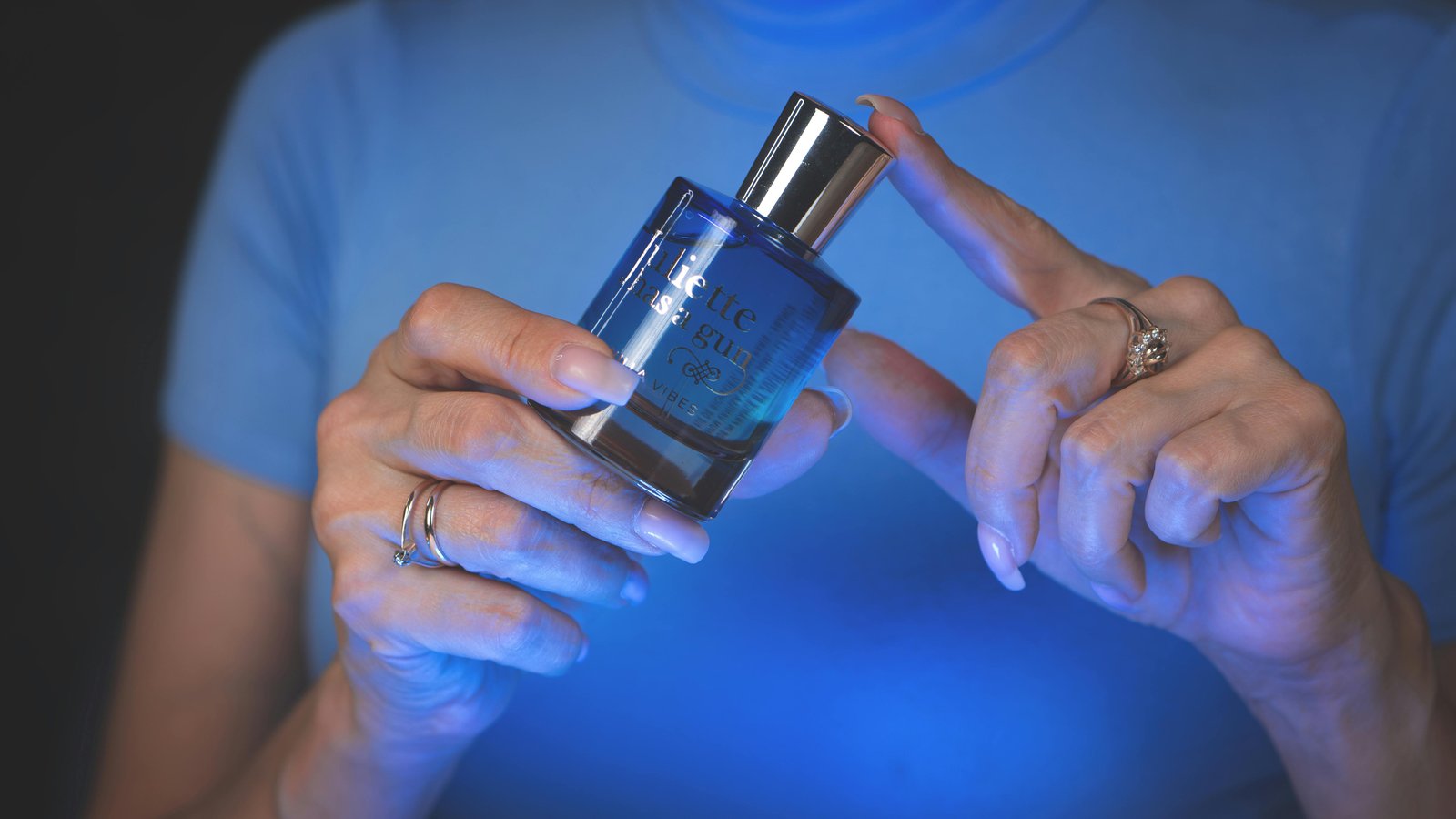 منتجات عطرية وزيتية فاخرة